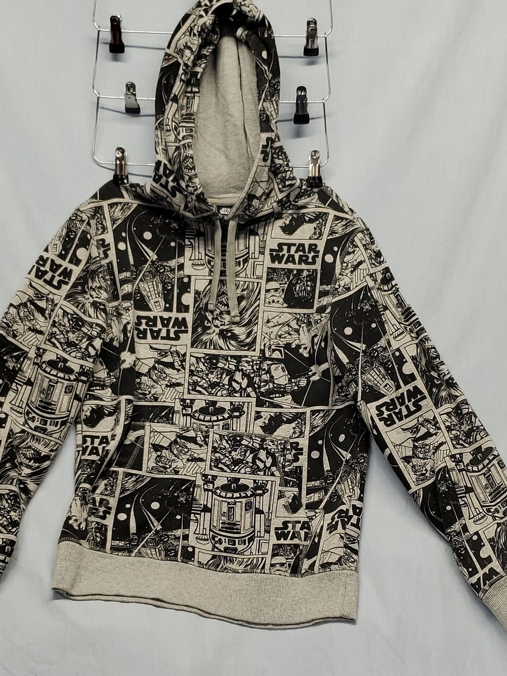 Star Wars Men’s Black & Cream Crewneck Graphic Pullover